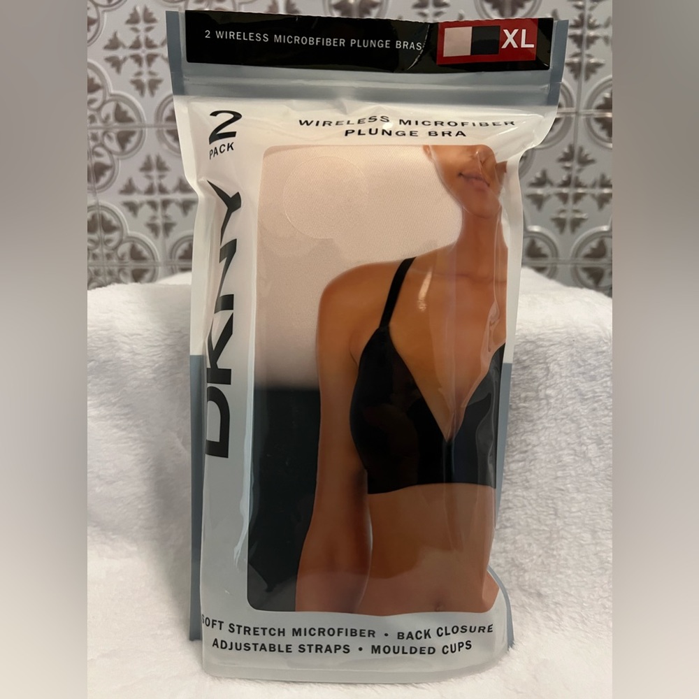 DKNY Ladies 2 Pack Wireless Microfiber Plunge Bra